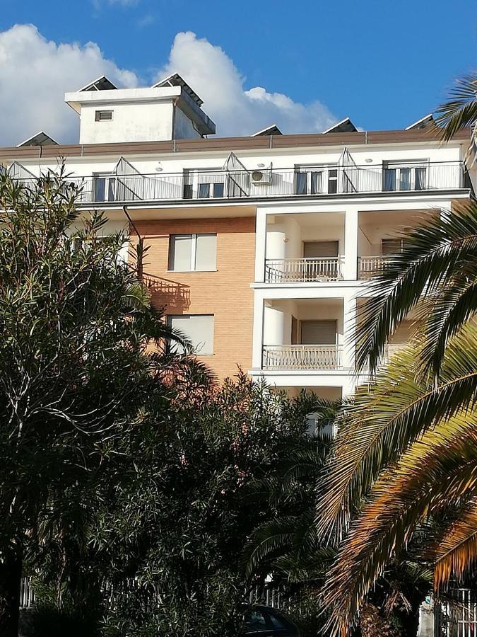 B&B Attico Mare Σαν Μπενεντέτο ντελ Τρόντο Εξωτερικό φωτογραφία